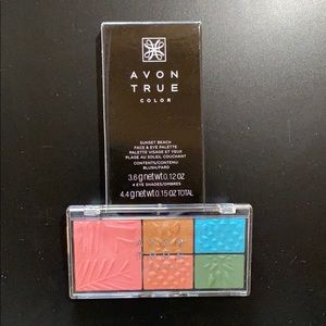 ✨NEW✨ AVON True colour face & eye palette
